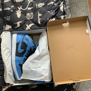 Jordan 1 University Blue
